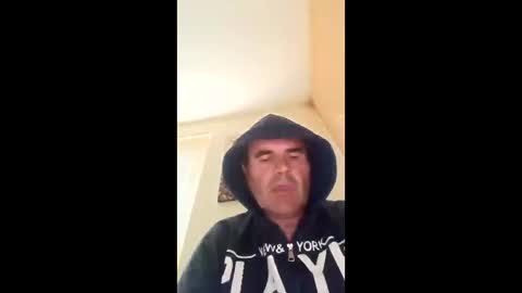 menlav72 online show from June 2, 2026, 7:27 pm