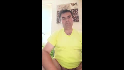 menlav72 online show from June 5, 2026, 10:54 am