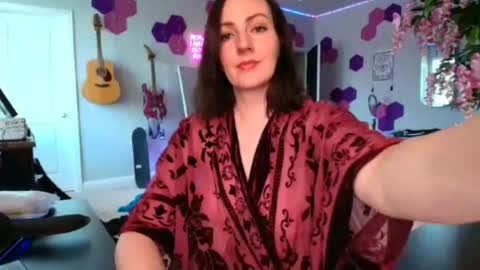 Meredith Bae online show from July 2, 2026, 9:54 pm