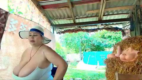 SOPHIE is the queen of squirt online show from July 20, 2026, 9:01 am