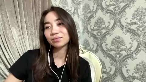 merlenebixel online show from July 28, 2026, 7:39 pm