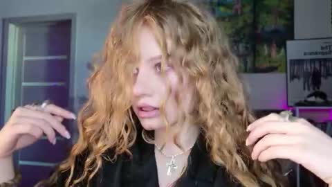Eva online show from August 4, 2026, 1:03 pm