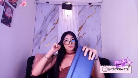 Mhia Kate online show from July 2, 2026, 12:11 pm
