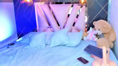Snapshot of mia77_ chatting on May 24, 2026, 10:48 pm Mia online show from May 24, 2026, 10:48 pm