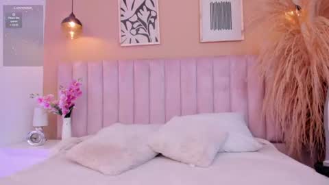 mia__bailey_ online show from July 7, 2026, 8:02 pm