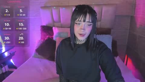 Mia online show from June 24, 2026, 5:28 am