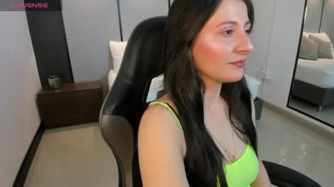 M I A  online show from May 20, 2026, 2:29 am
