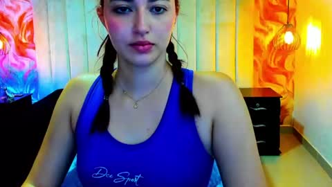 mia_ferrer18 online show from June 22, 2026, 12:57 pm