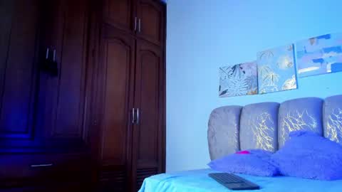 Snapshot of mia_sweetie1 chatting on July 9, 2026, 7:18 pm mia_sweetie1 online show from July 9, 2026, 7:18 pm