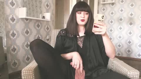 Snapshot of mia_wallase chatting on April 19, 2026, 7:40 am mia_wallase online show from April 19, 2026, 7:40 am