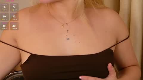 Mia White  online show from July 22, 2026, 12:52 pm