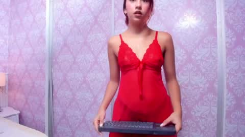 Mia online show from June 4, 2026, 11:11 pm