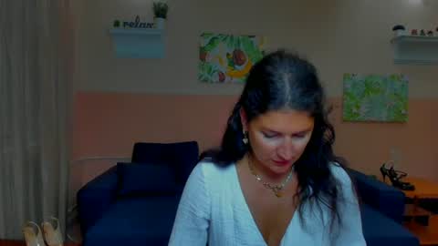 Alianna online show from July 7, 2026, 7:23 am
