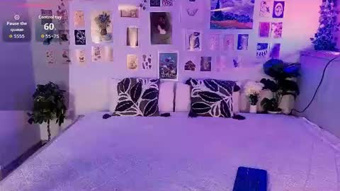 Snapshot of miarommano chatting on July 17, 2026, 5:47 am miarommano online show from July 17, 2026, 5:47 am