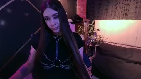 Snapshot of michell_h chatting on July 31, 2026, 4:01 am Nani online show from July 31, 2026, 4:01 am