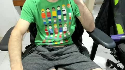 microfama00 online show from June 15, 2026, 6:21 pm