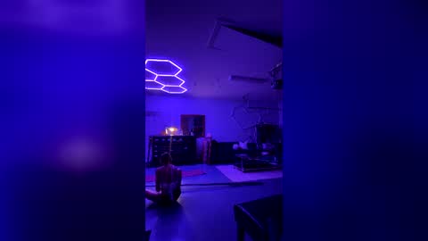midnightsiren01 online show from August 3, 2026, 11:26 am