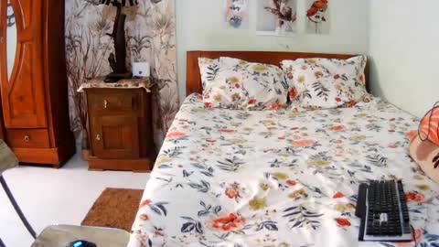 miel_07 online show from July 14, 2026, 6:29 am