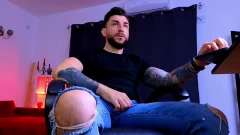 MightyAaron online show from May 18, 2026, 1:35 am