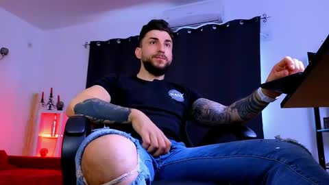 MightyAaron online show from June 1, 2026, 3:41 am