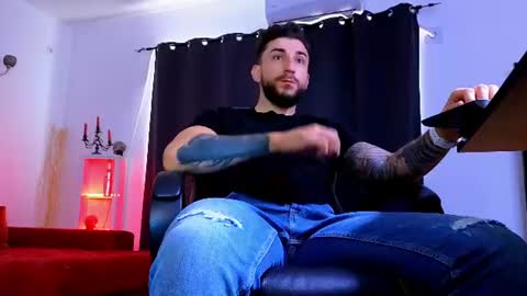 MightyAaron online show from July 26, 2026, 4:53 am
