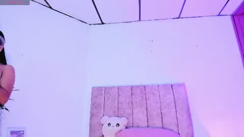 Snapshot of mila_1wood chatting on July 15, 2026, 12:54 pm mila_1wood online show from July 15, 2026, 12:54 pm