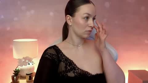 Mila Fleur online show from May 22, 2026, 2:12 pm