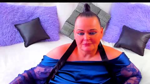 Lana online show from June 25, 2026, 8:41 am