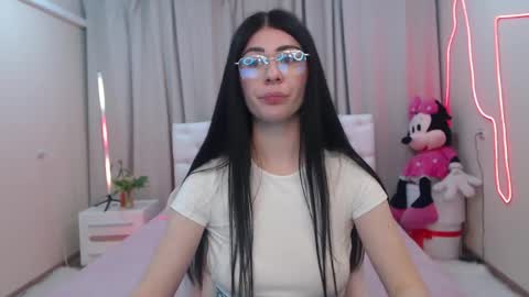 milasecretsss online show from May 16, 2026, 6:32 am