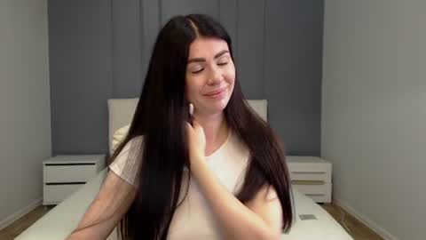 milasecretsss online show from July 25, 2026, 7:06 am