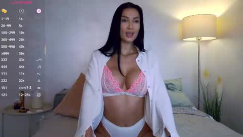M online show from June 20, 2026, 9:01 am