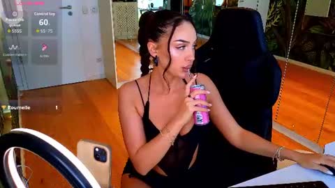 Miley Sin online show from June 17, 2026, 11:56 am