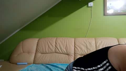 milf44milf online show from July 24, 2026, 6:50 pm