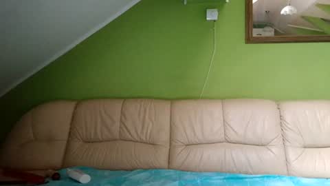 milf44milf online show from July 27, 2026, 4:03 pm