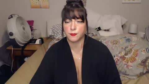 MILF Monee online show from June 21, 2026, 12:02 am