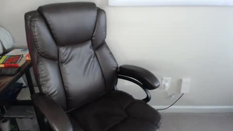 millenium0129 online show from May 6, 2026, 6:02 pm