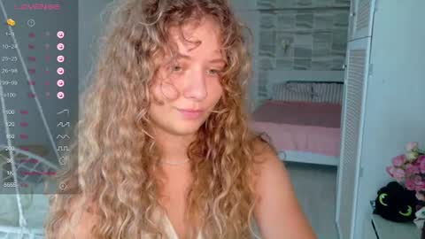 milounee online show from August 1, 2026, 8:13 am