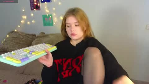 hi Im Mina  online show from April 23, 2026, 2:35 am