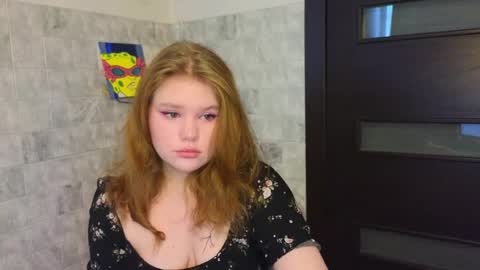 hi Im Mina  online show from May 1, 2026, 9:47 am