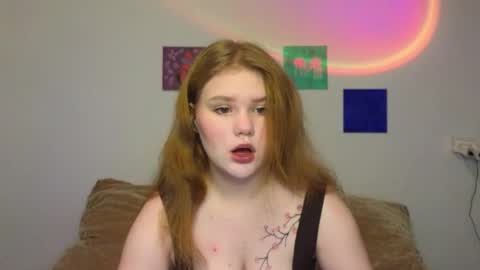 hi Im Mina  online show from May 7, 2026, 2:39 am