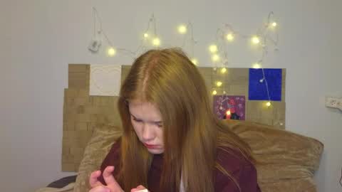 hi Im Mina  online show from May 14, 2026, 6:31 am