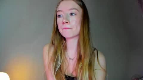 Snapshot of minidiva_ chatting on April 20, 2026, 6:20 pm Amelia online show from April 20, 2026, 6:20 pm