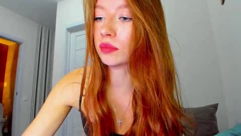 Snapshot of minidiva_ chatting on June 1, 2026, 7:37 pm Amelia online show from June 1, 2026, 7:37 pm