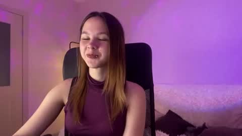 miranda_holms online show from July 26, 2026, 5:04 am