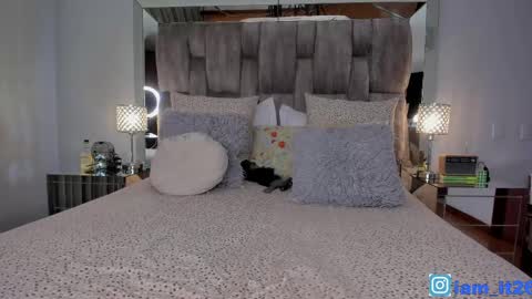 Miranda online show from May 15, 2026, 11:34 pm