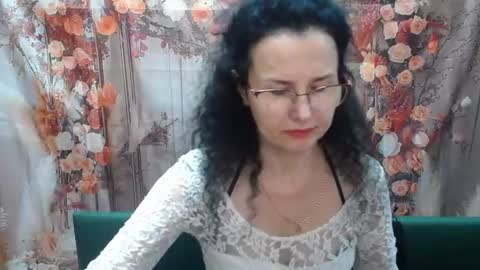 Miroslava Happi online show from July 6, 2026, 6:43 am