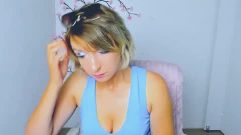 Mishelle online show from July 17, 2026, 6:42 am