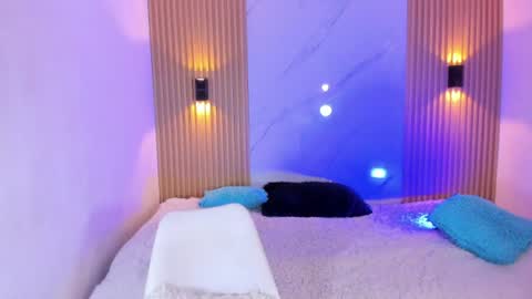 miss_emilystar online show from July 18, 2026, 7:39 pm