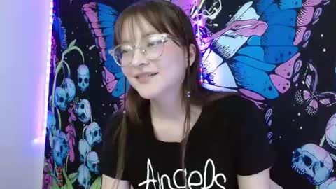 Ahri James online show from August 4, 2026, 2:15 am