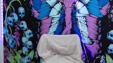 Ahri James online show from August 7, 2026, 6:54 pm